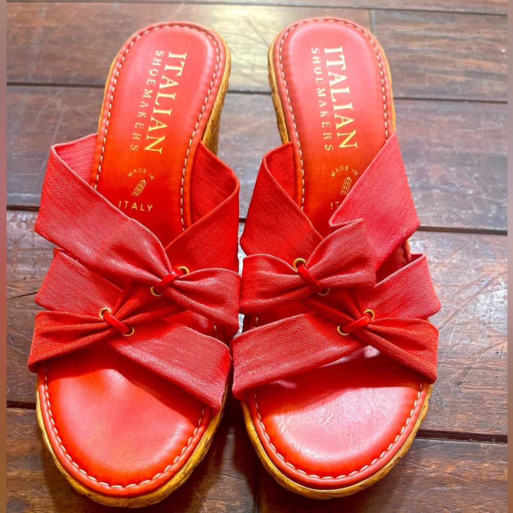 Italian shoemakers size 6 wedges